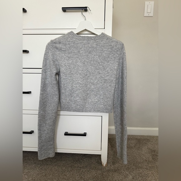 Garage Women’s Grey Cropped Sweater - Picture 4 of 4